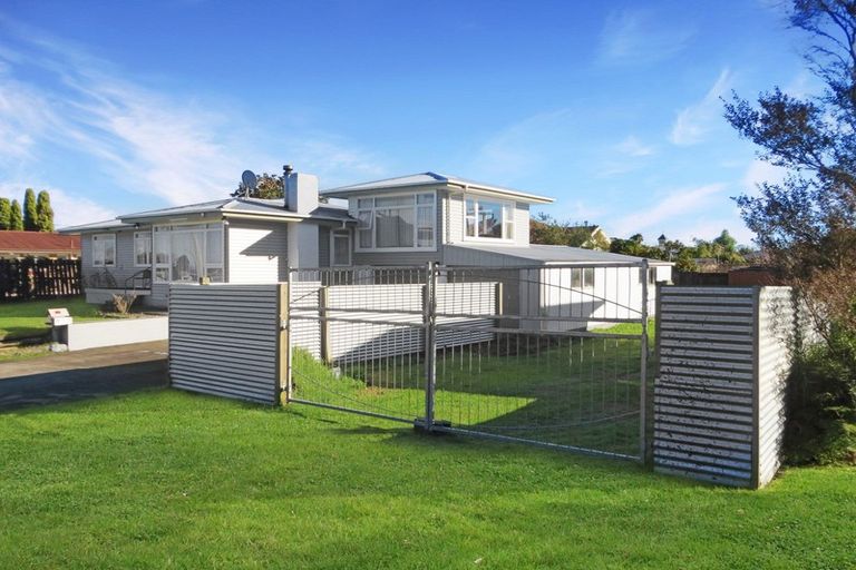 Photo of property in 2 Henton Street, Te Aroha, 3320