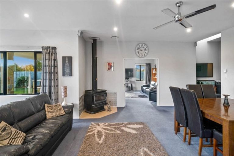 Photo of property in 14 Ellington Mews, Rolleston, 7614