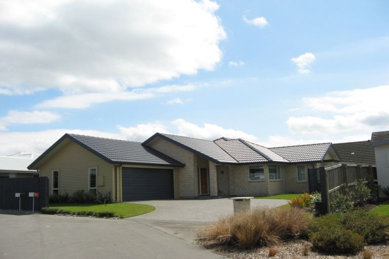 Photo of property in 12 Bancroft Place, Parklands, Christchurch, 8083