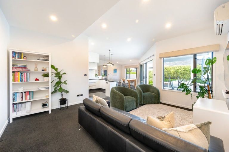 Photo of property in 58 Kapiti Drive, Poraiti, Napier, 4112