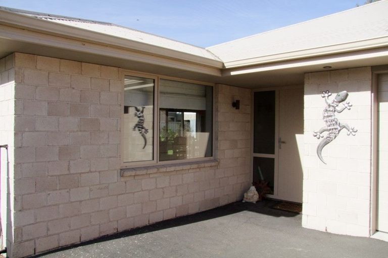 Photo of property in 21 Burns Street, Milton, 9220