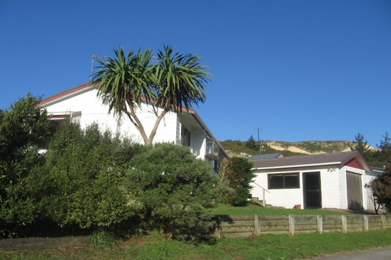 Photo of property in 45 Albatross Close, Whitby, Porirua, 5024