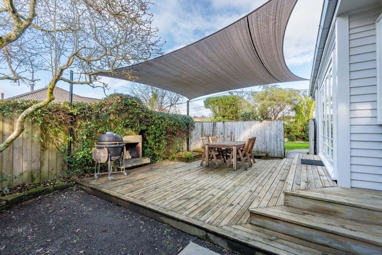 Photo of property in 45 Alfred Street, Fairfield, Hamilton, 3214