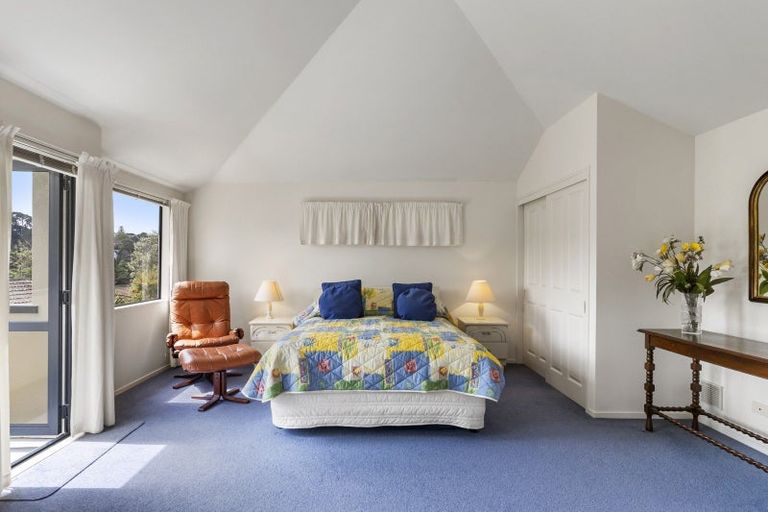 Photo of property in 2/47 Glencoe Road, Browns Bay, Auckland, 0630