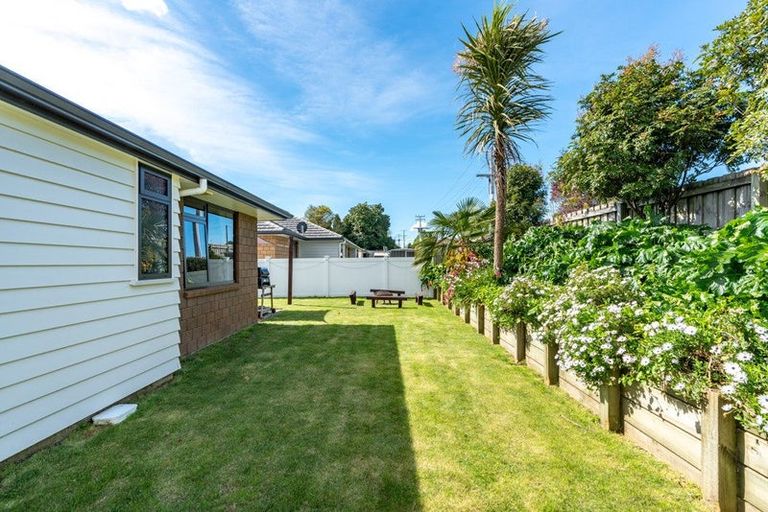 Photo of property in 2/3 Mcandrew Street, Kihikihi, Te Awamutu, 3800