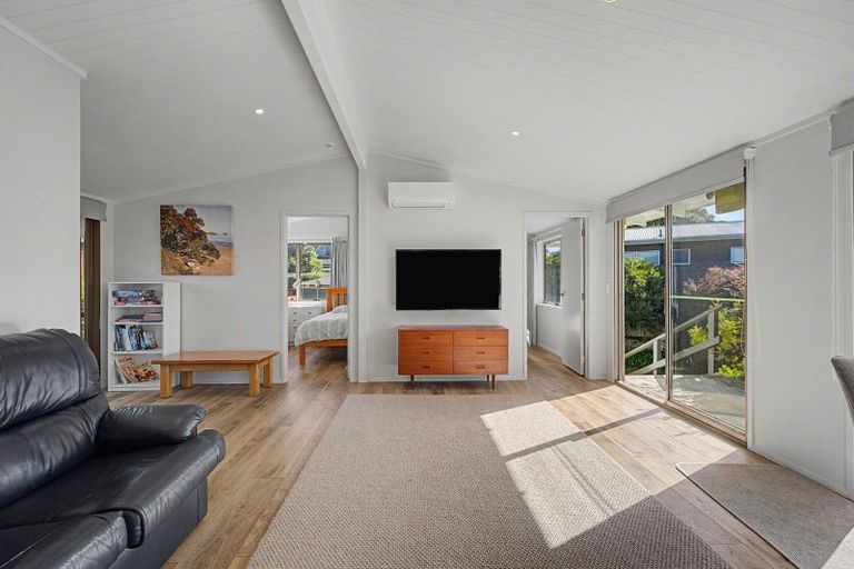 Photo of property in 17 Mccall Avenue, Pauanui, Hikuai, 3579