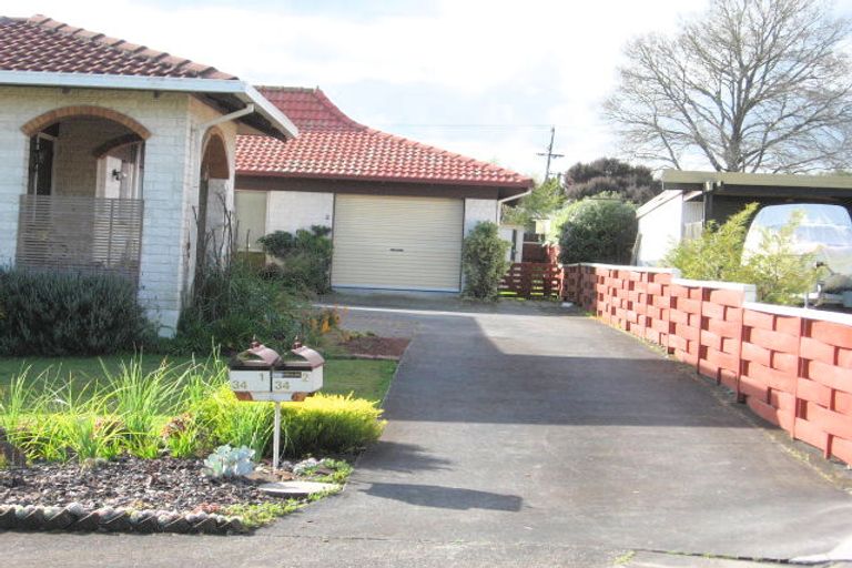 Photo of property in 2/34 Ashdown Place, Pahurehure, Papakura, 2113