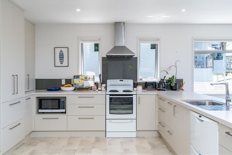 Photo of property in 842 Cove Road, Waipu, 0582