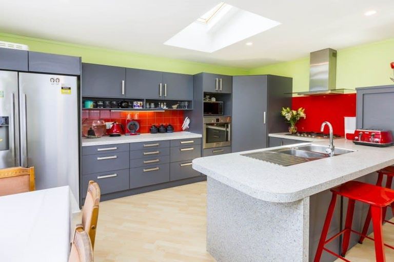 Photo of property in 398b Fergusson Drive, Heretaunga, Upper Hutt, 5018