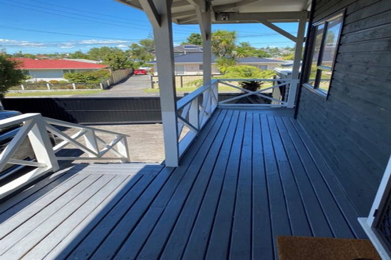 Photo of property in 2a Coniston Avenue, Te Atatu South, Auckland, 0610