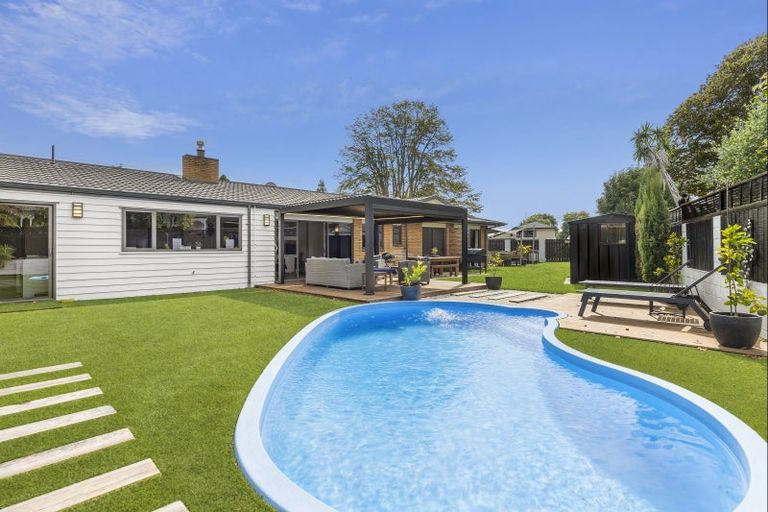 Photo of property in 262 Shakespeare Street, Leamington, Cambridge, 3432