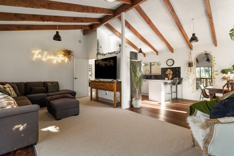 Photo of property in 1/32 Ranginui Road, Welcome Bay, Tauranga, 3112