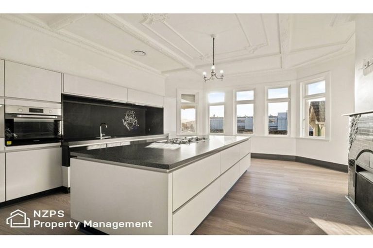 Photo of property in 9 Allandale Road, Saint Clair, Dunedin, 9012