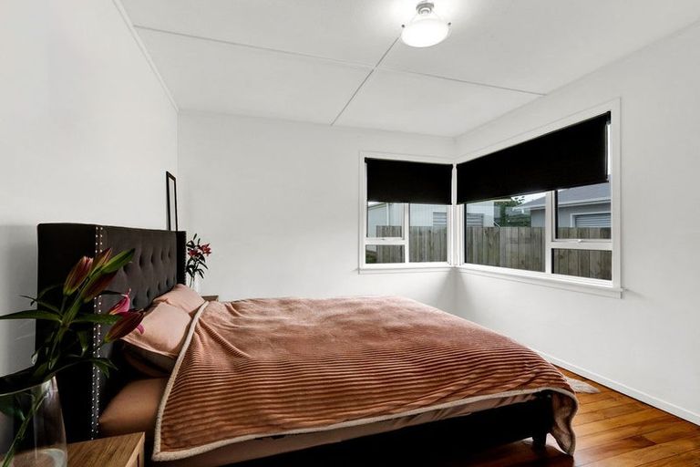 Photo of property in 15 Campbell Street, Hawera, 4610