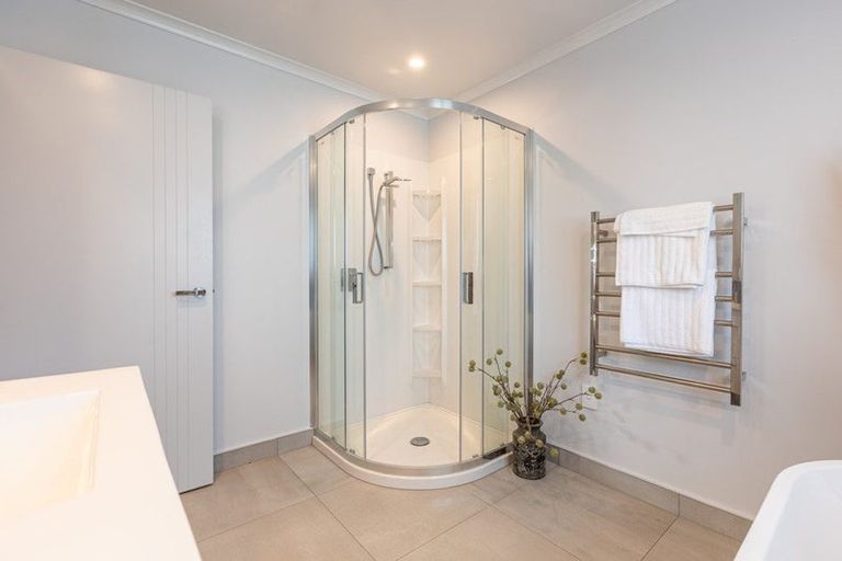 Photo of property in 30 Freedom Drive, Kelvin Grove, Palmerston North, 4414