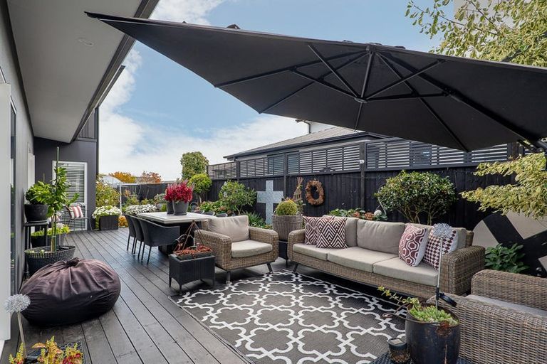 Photo of property in 152 Wairakei Road, Bryndwr, Christchurch, 8053