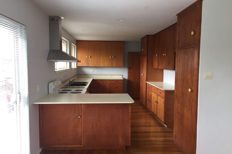 Photo of property in 12 Moorpark Place, Ilam, Christchurch, 8041