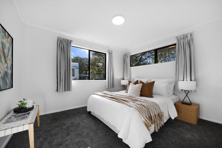 Photo of property in 19 Matipo Drive, Tuakau, 2121