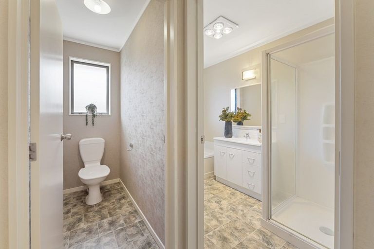 Photo of property in 17 Meridian Grove, Kelvin Grove, Palmerston North, 4414