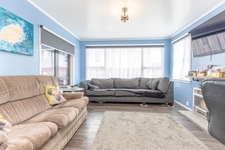 Photo of property in 74 Matai Street, Castlecliff, Whanganui, 4501