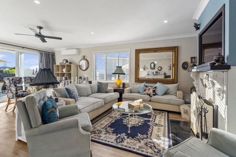 Photo of property in 39 Seagrass Place, Otaki Beach, Otaki, 5512