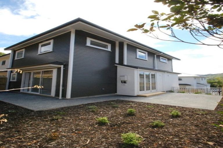 Photo of property in 56d Nicholson Road, Khandallah, Wellington, 6035