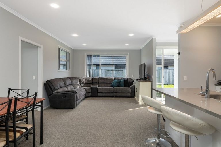 Photo of property in 17 Moira Close, Welcome Bay, Tauranga, 3175