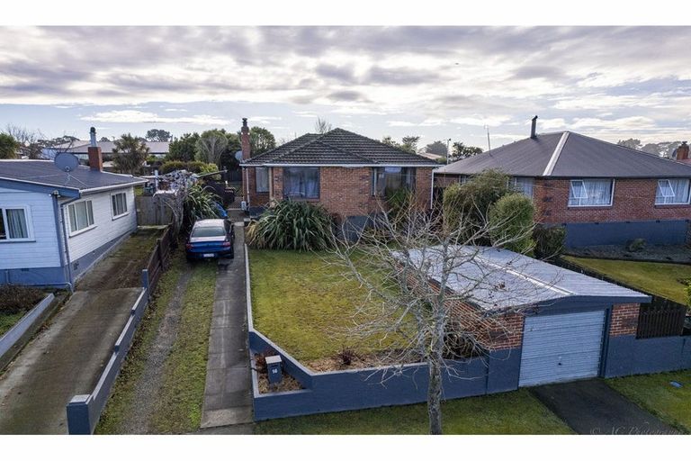 Photo of property in 16 Cambridge Street, Kensington, Timaru, 7910