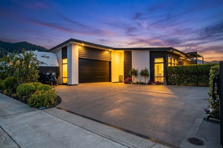 Photo of property in 112 Bateup Road, Hope, Richmond, 7020