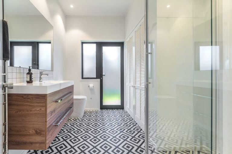 Photo of property in 4 Audrey Road, Takapuna, Auckland, 0620