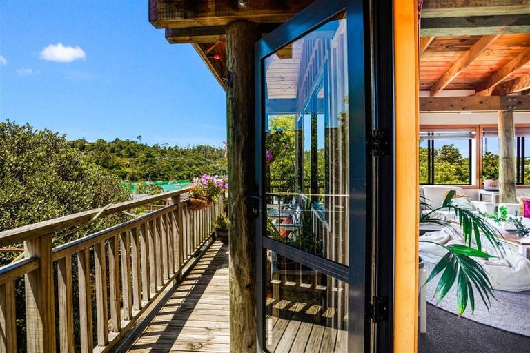 Photo of property in 28 Stillwater Crescent, Stillwater, Silverdale, 0993