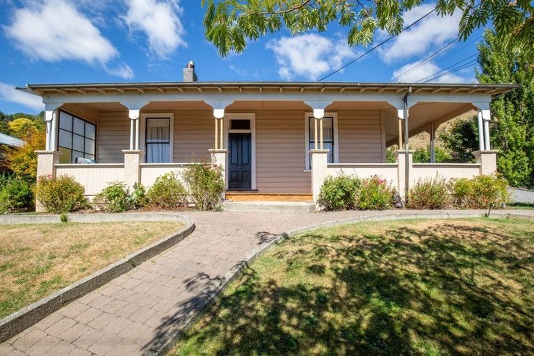 Photo of property in 1 Scotland Street, Roxburgh, 9500