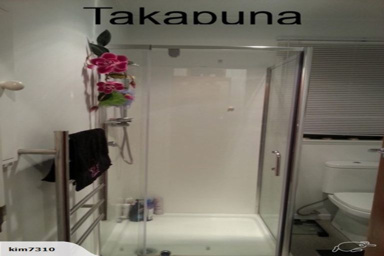 Photo of property in 3/240 Hurstmere Road, Takapuna, Auckland, 0622