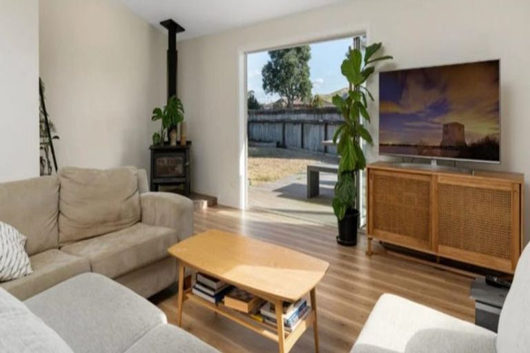 Photo of property in 8 Emerald Place, Papamoa Beach, Papamoa, 3118