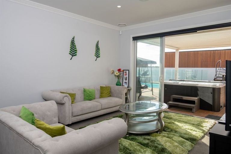 Photo of property in 19 Mike Smith Drive, Cambridge, 3434