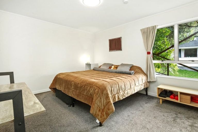 Photo of property in 24 Westhaven Drive, Tawa, Wellington, 5028