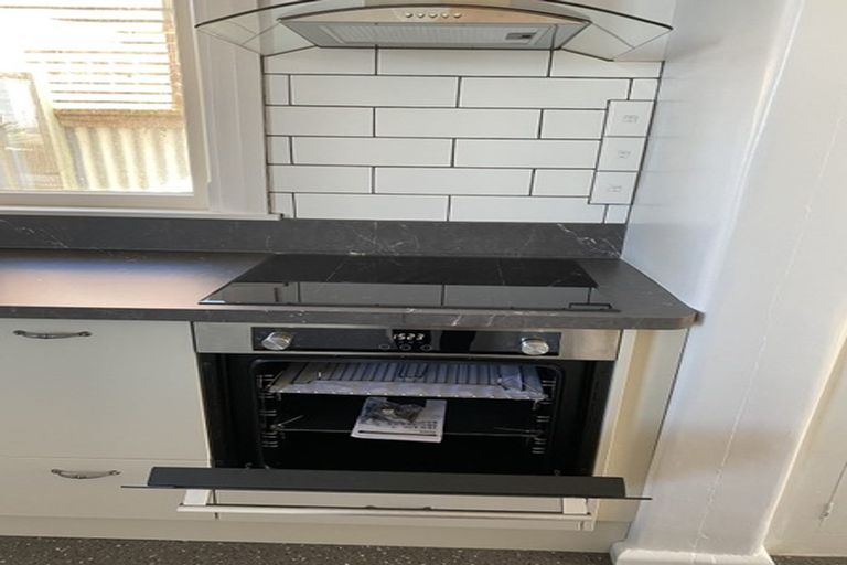 Photo of property in 35 Wharfe Street, South Hill, Oamaru, 9400