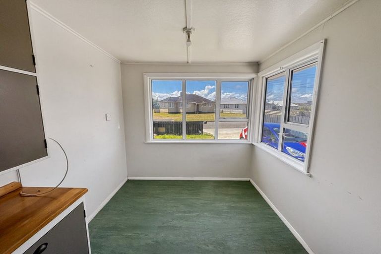 Photo of property in 17 Akatea Street, Gonville, Whanganui, 4501