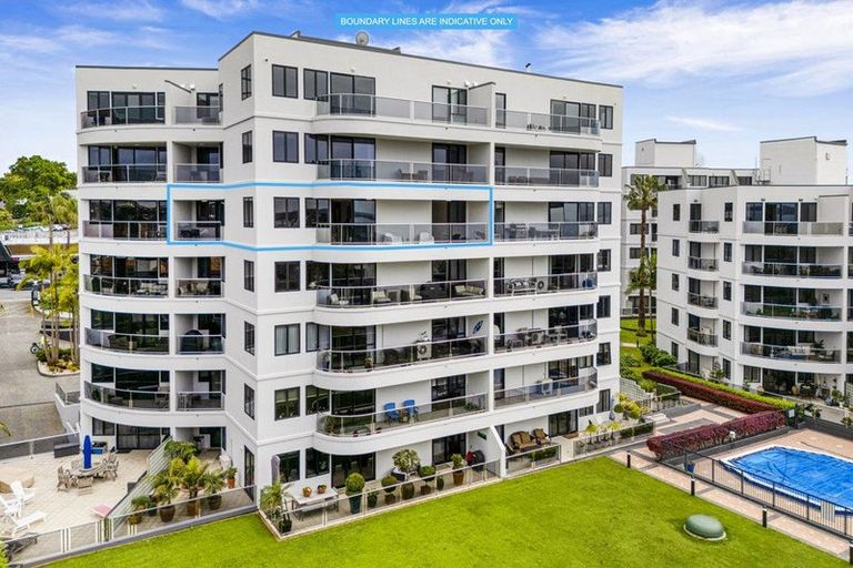 Photo of property in 4c/173 Hurstmere Road, Takapuna, Auckland, 0622