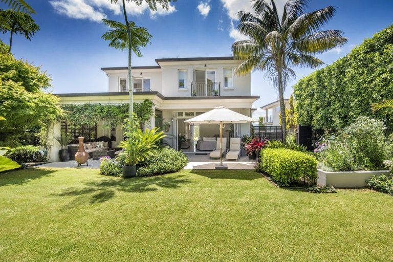 Photo of property in 23 Seacliffe Avenue, Belmont, Auckland, 0622