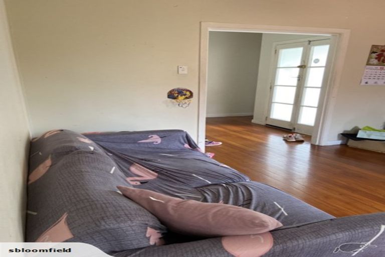 Photo of property in 37 Routley Drive, Glen Eden, Auckland, 0602