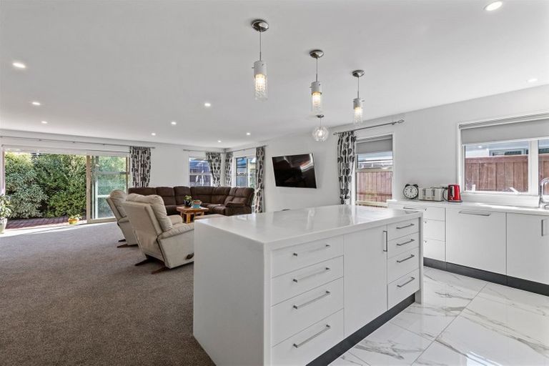 Photo of property in 21 Bronco Drive, Aidanfield, Christchurch, 8025