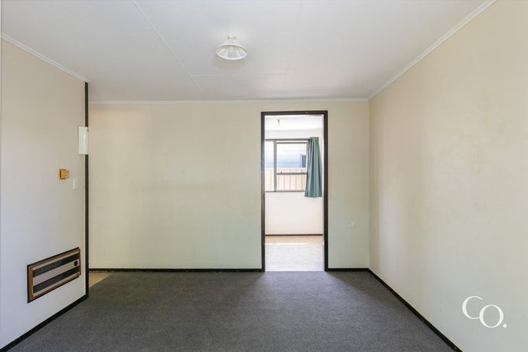 Photo of property in 2/9 Lyttelton Crescent, Tamatea, Napier, 4112