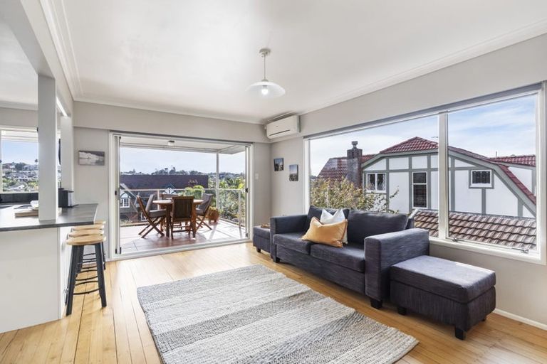 Photo of property in 3 Sea View Terrace, Cockle Bay, Auckland, 2014