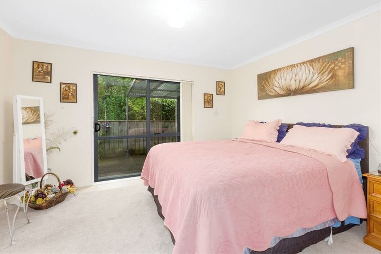 Photo of property in 1 West Peak Way, Otaki, 5512