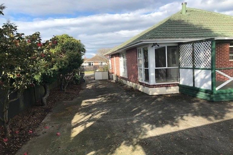 Photo of property in 67 Appleby Crescent, Burnside, Christchurch, 8053