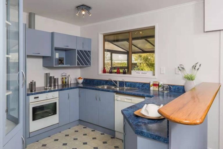 Photo of property in 78 Weatherly Road, Torbay, Auckland, 0630