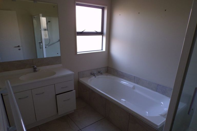 Photo of property in 7a Warwick Crescent, Taradale, Napier, 4112