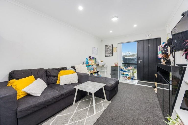 Photo of property in 23f Motatau Road, Papatoetoe, Auckland, 2025