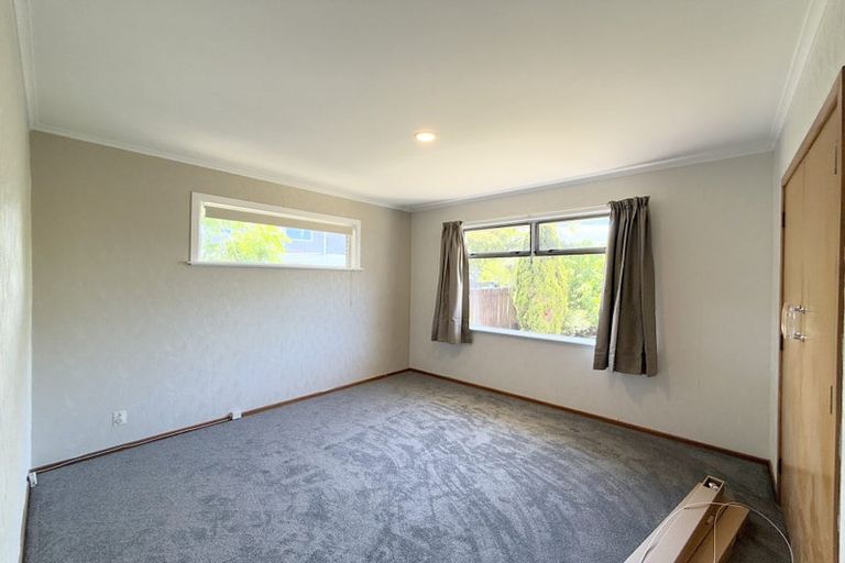 Photo of property in 61 Kirby Street, Glendene, Auckland, 0602